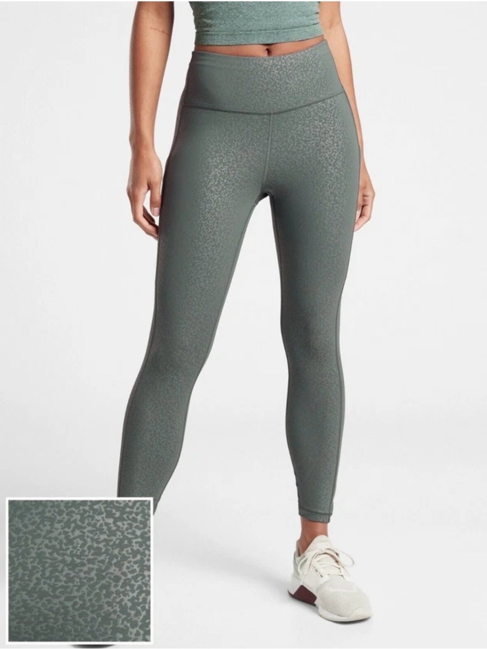 Athleta women’s Ultimate Large Stash Pocket Embossed 7/8 Legging Small